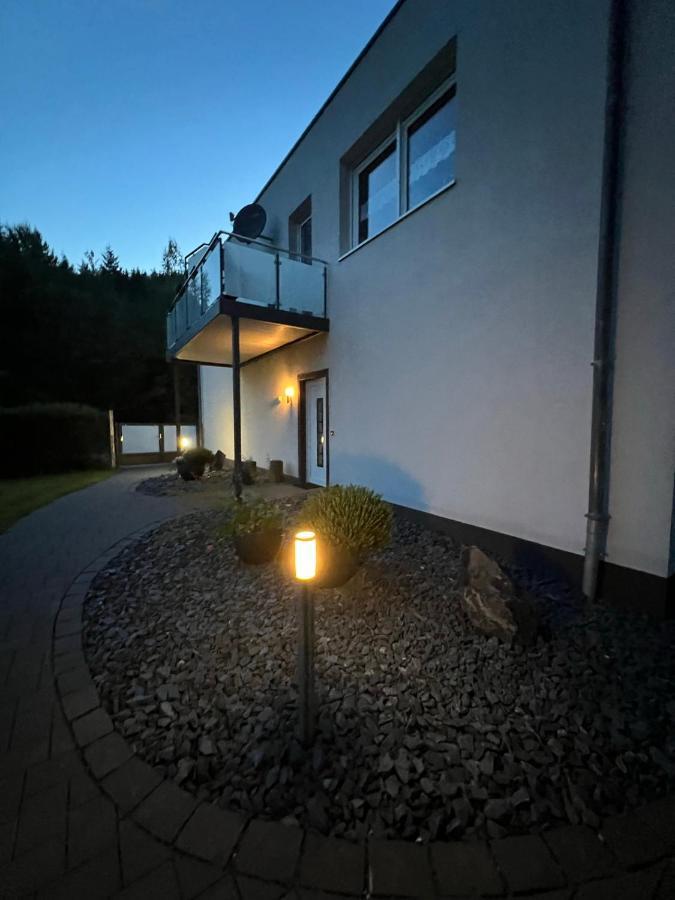 Appartement Landferien Eifel à Pittenbach Extérieur photo