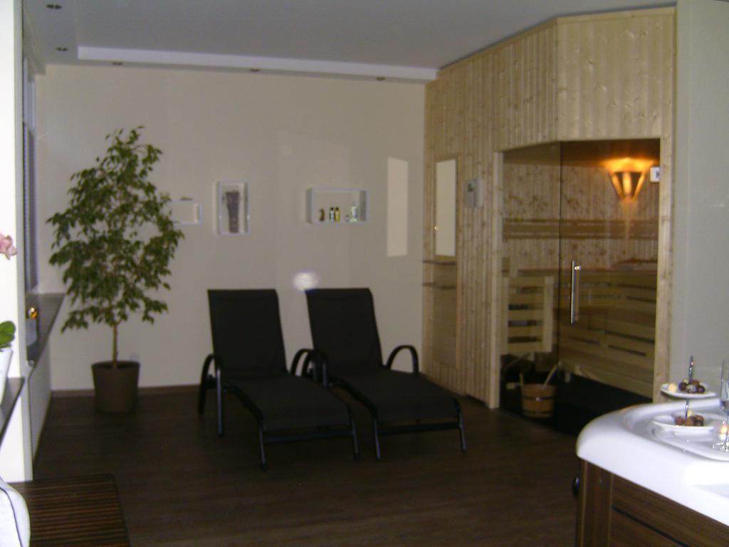 Appartement Landferien Eifel à Pittenbach Extérieur photo