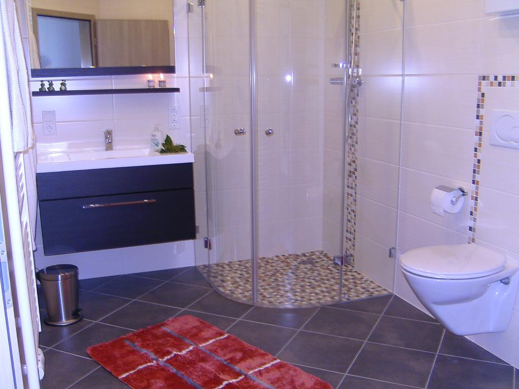 Appartement Landferien Eifel à Pittenbach Extérieur photo